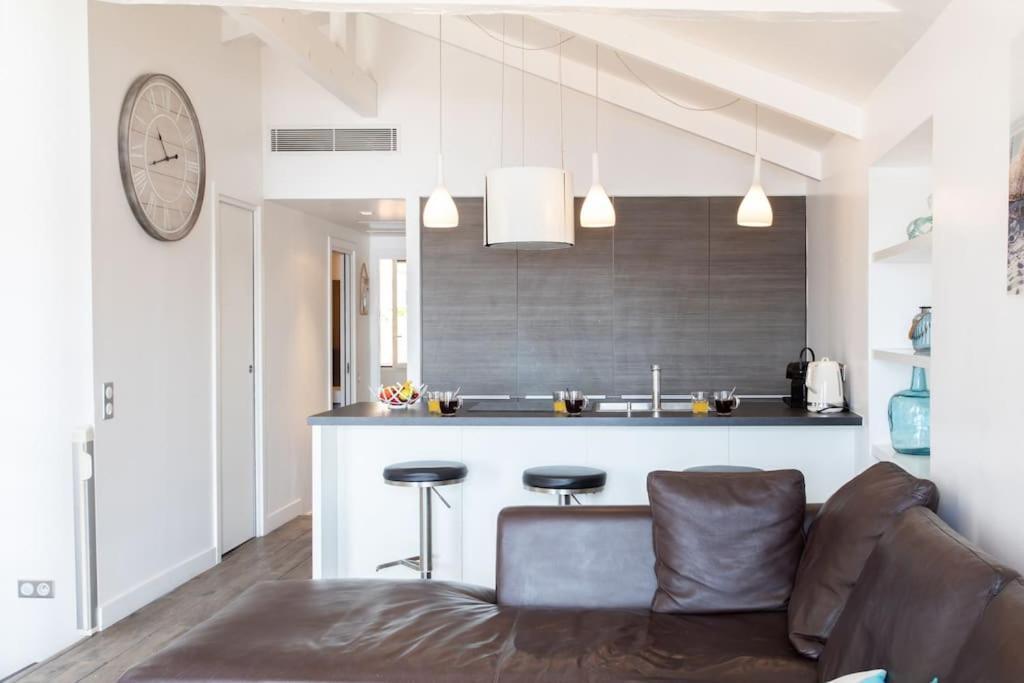 #40 Bright Sea View Suite For 6 2Mins Walk Port & Sea Villefranche-sur-Mer Zewnętrze zdjęcie
