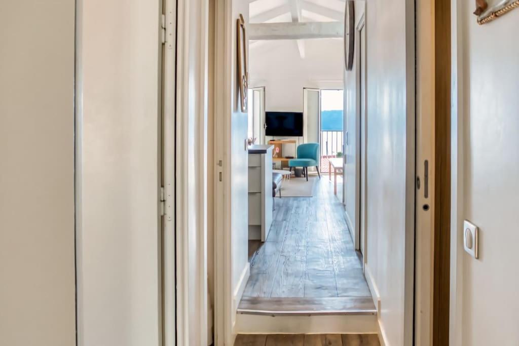#40 Bright Sea View Suite For 6 2Mins Walk Port & Sea Villefranche-sur-Mer Zewnętrze zdjęcie